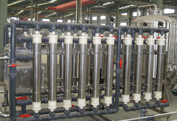 大型礦泉水生產(chǎn)設備